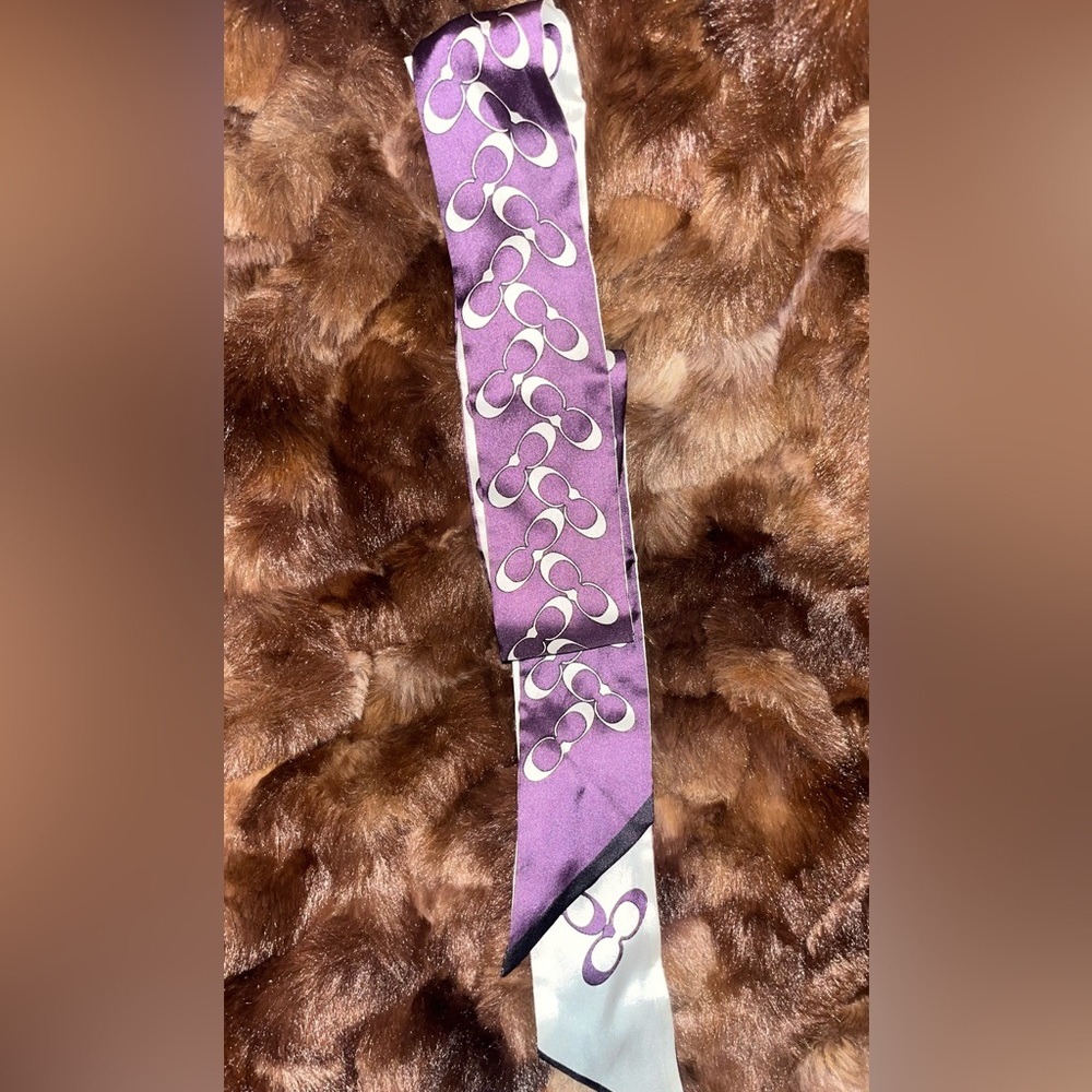 - Authentic New With Tags Signature Print Silk Skinny Scarf